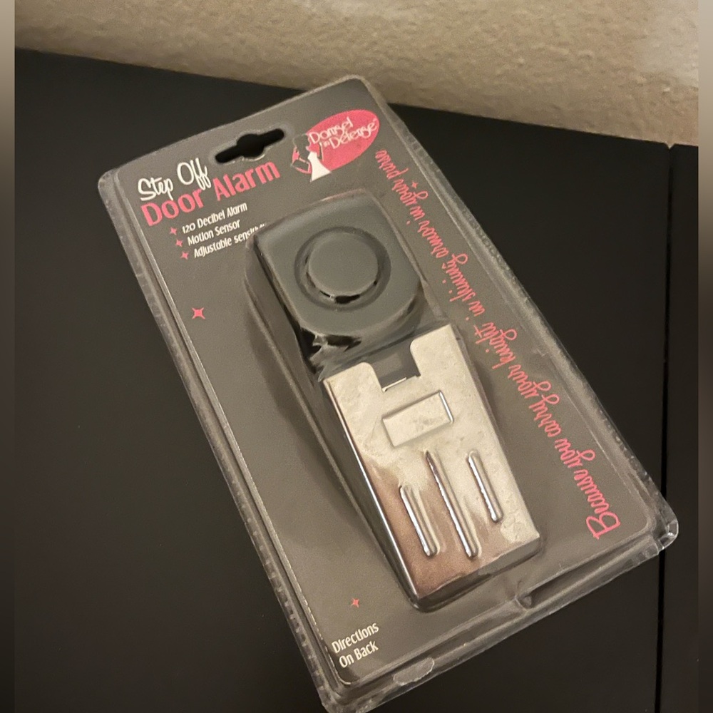 Step Off Door Alarm Damsel in Defense Sealed